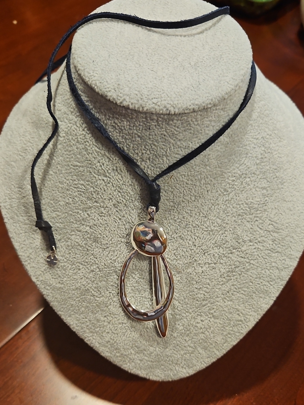 Lucky Brand Handcrafted Silver-Tone Loop Pendant Necklace in Black